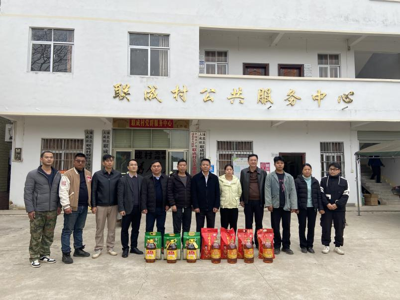慰問(wèn)暖人心，關(guān)懷傳黨情